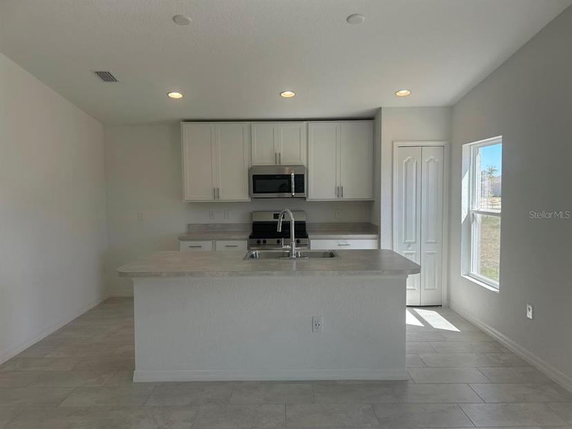 Picture of 216 Harper Estates Circle, Lake Wales FL 33859
