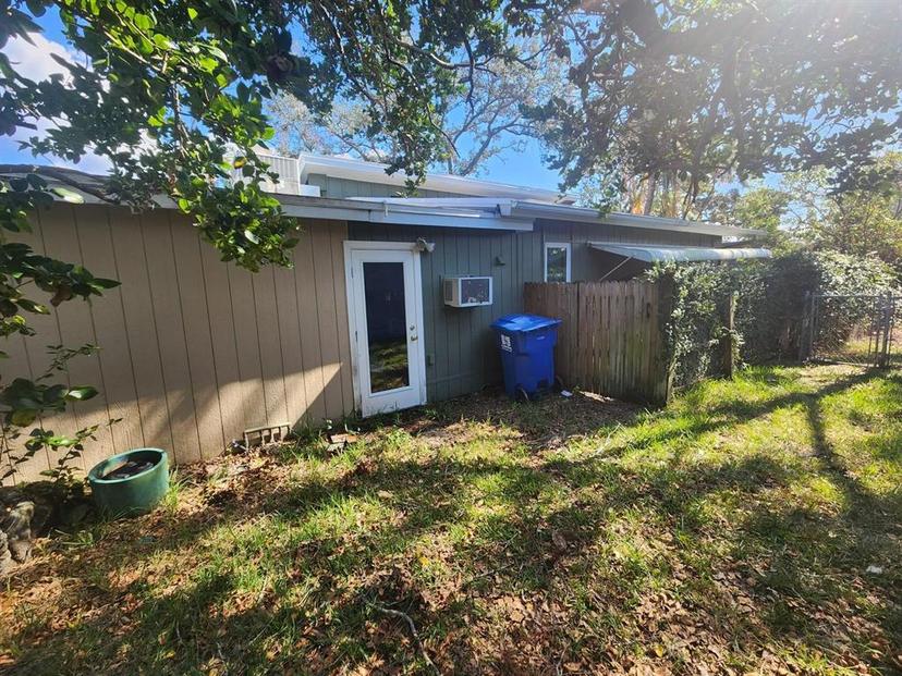 Picture of 228 87Th Avenue Ne, St Petersburg FL 33702
