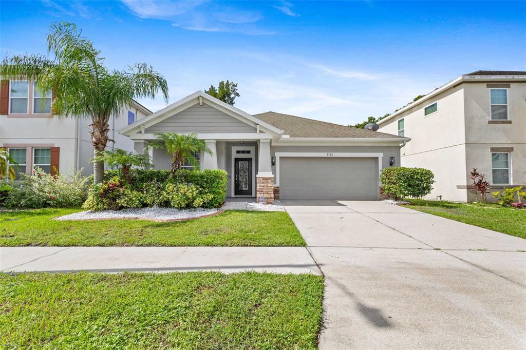Picture of 7725 Tangle Rush Drive, Gibsonton, FL 33534