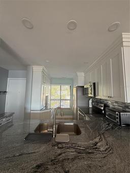 Picture of 6268 Palma Del Mar Blvd S Unit 215, St Petersburg, FL 33715