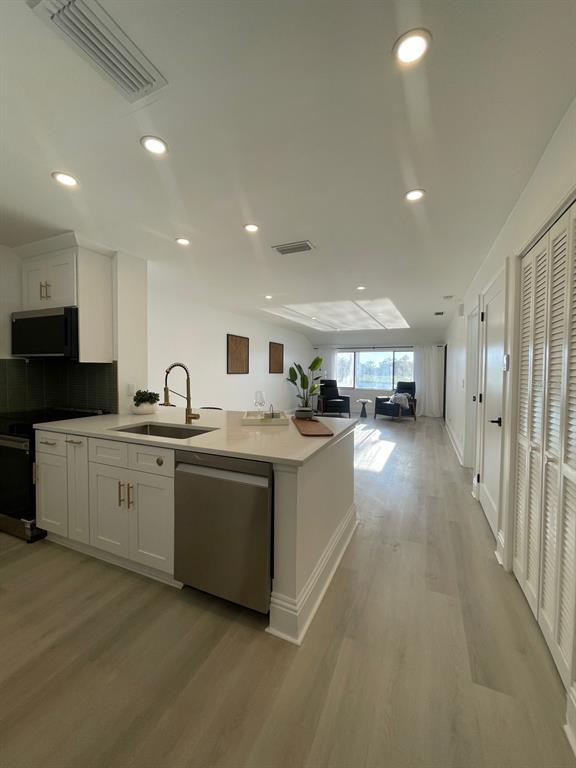 Picture of 29254 Bay Hollow Drive Unit 3262, Wesley Chapel FL 33543