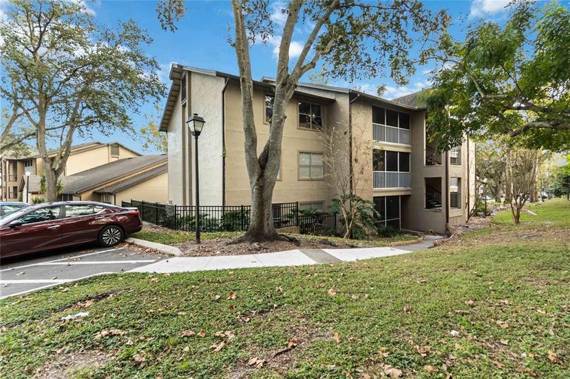 Picture of 976 Leeward Place Unit 102, Altamonte Springs FL 32714