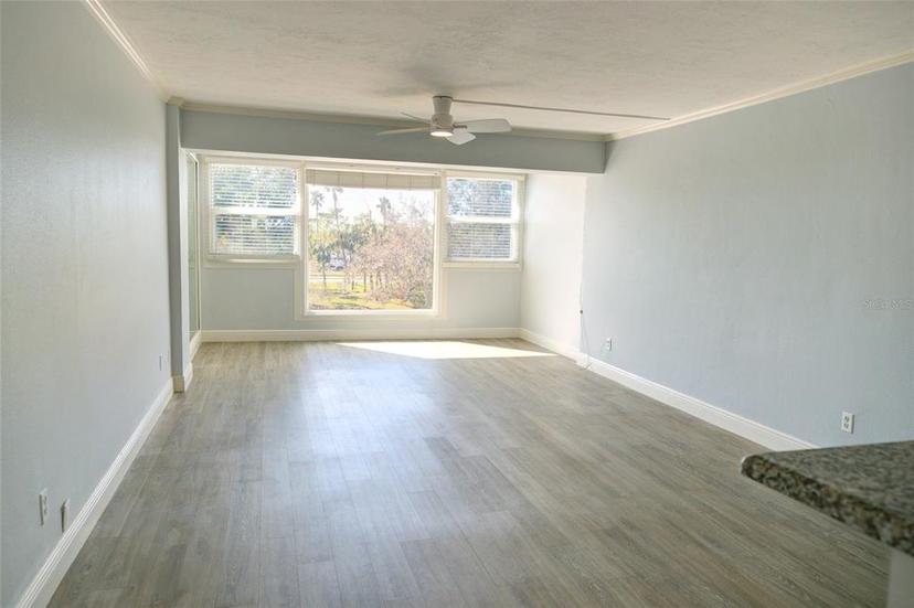 Picture of 33 S Gulfstream Avenue Unit 307, Sarasota FL 34236