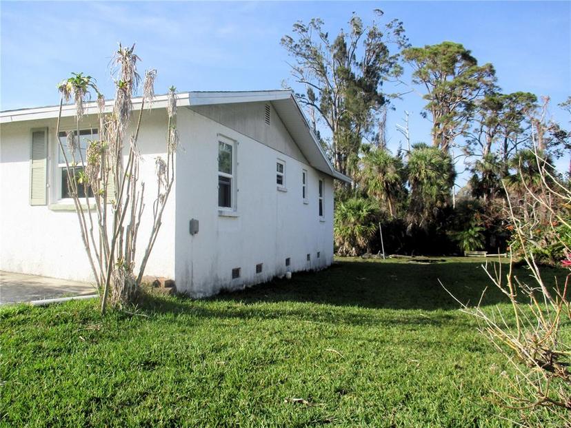 Picture of 840 Harvard Street, Englewood FL 34223