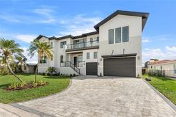 Picture of 1954 Iowa Avenue Ne, St Petersburg, FL 33703