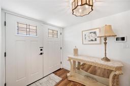 Picture of 910 Oakwood Drive, Largo, FL 33770