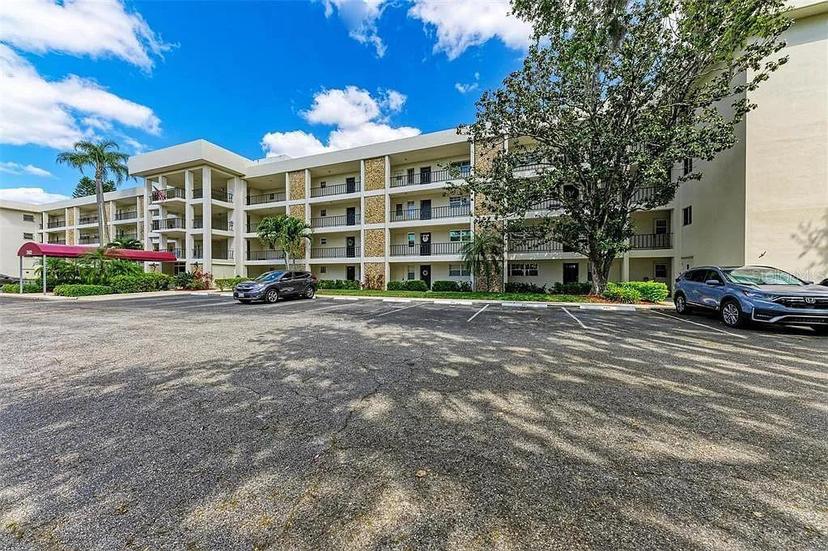 Picture of 7461 W Country Club North Drive Unit 407, Sarasota FL 34243
