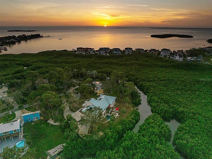 Picture of 1580 Mac Chesney Drive, Tarpon Springs FL 34689