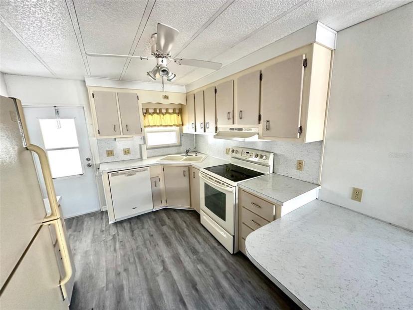 Picture of 82192 E Street N Unit 192, Pinellas Park FL 33781