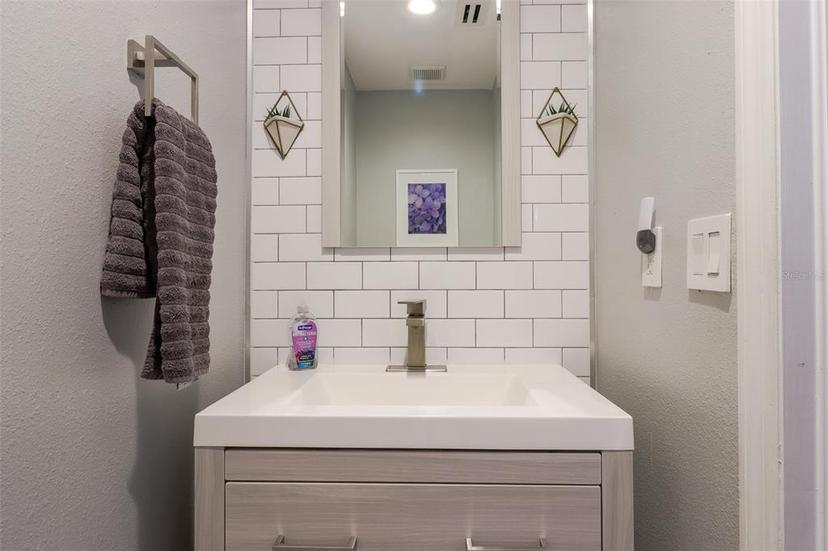 Picture of 630 3Rd Avenue S, St Petersburg FL 33701