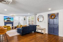 Picture of 206 W Frierson Avenue, Tampa, FL 33603