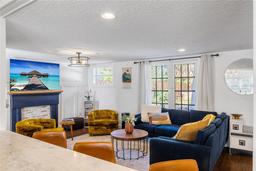 Picture of 206 W Frierson Avenue, Tampa, FL 33603