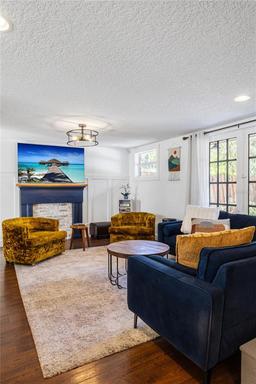 Picture of 206 W Frierson Avenue, Tampa, FL 33603
