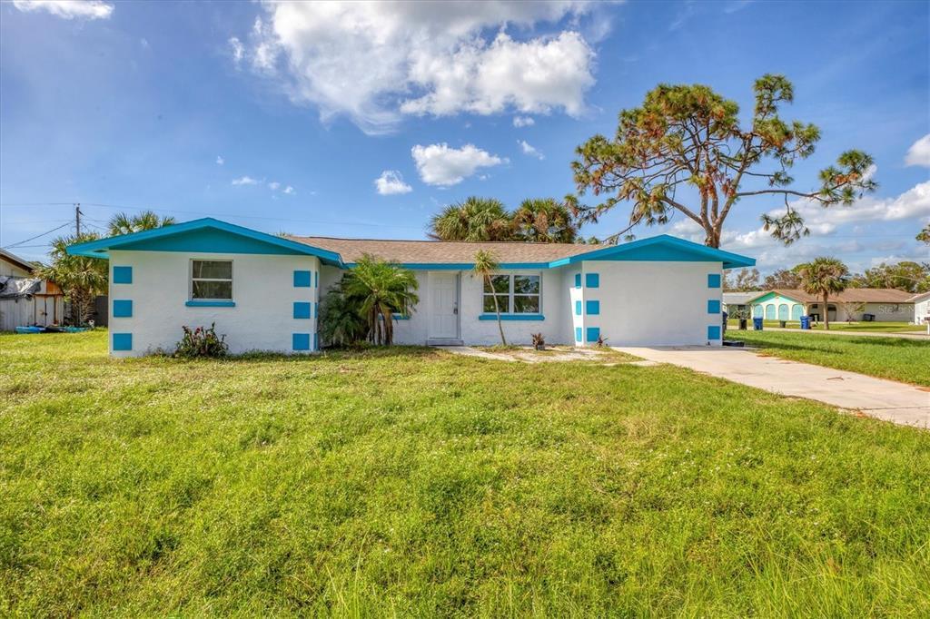 Picture of 105 Sylvania Avenue, Englewood, FL 34223