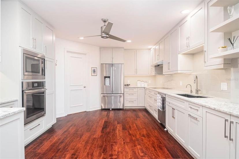 Picture of 340 S Palm Avenue Unit 11, Sarasota FL 34236