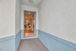 Picture of 3115 Live Oak Lane Unit 30, Palmetto, FL 34221