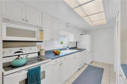 Picture of 8014 Peach Drive, Temple Terrace, FL 33637