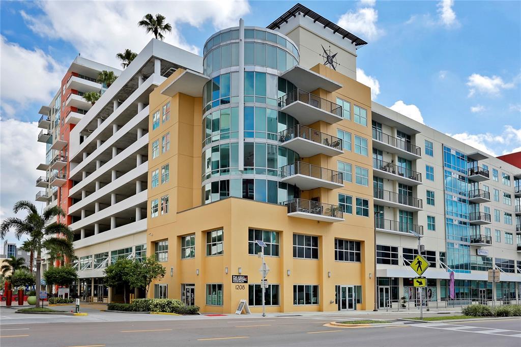 Picture of 1120 E Kennedy Boulevard Unit 1210, Tampa, FL 33602