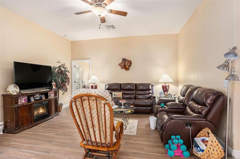Picture of 33536 Westwood Drive, Dade City FL 33523