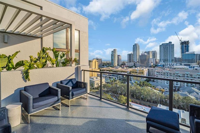 Picture of 226 5Th Avenue N Unit 706, St Petersburg FL 33701