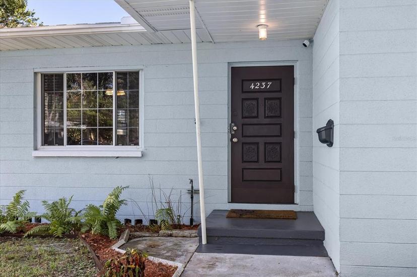 Picture of 4237 Dr Martin Luther King Jr Street N, St Petersburg FL 33703