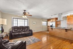 Picture of 4237 Dr Martin Luther King Jr Street N, St Petersburg, FL 33703