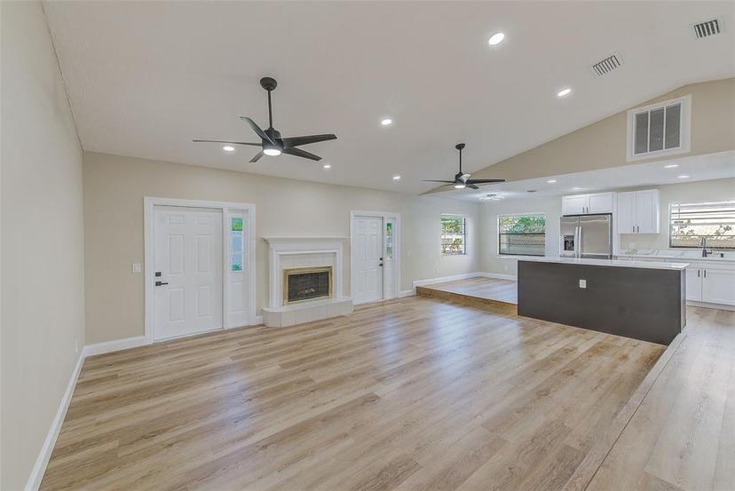 Picture of 604 Angelica Place, Brandon FL 33510