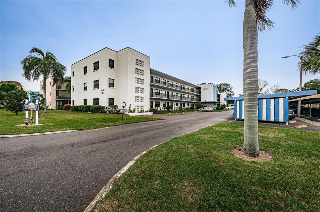 Picture of 5969 Terrace Park Drive N Unit 309, St Petersburg, FL 33709