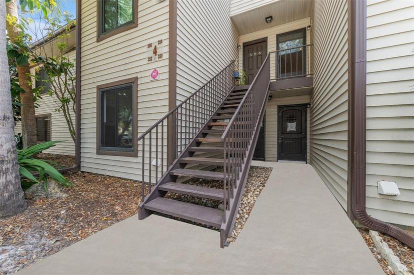 Picture of 356 Moorings Cove Drive Unit 356, Tarpon Springs FL 34689