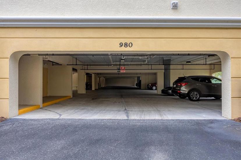 Picture of 980 Cooper Street Unit 302, Venice FL 34285