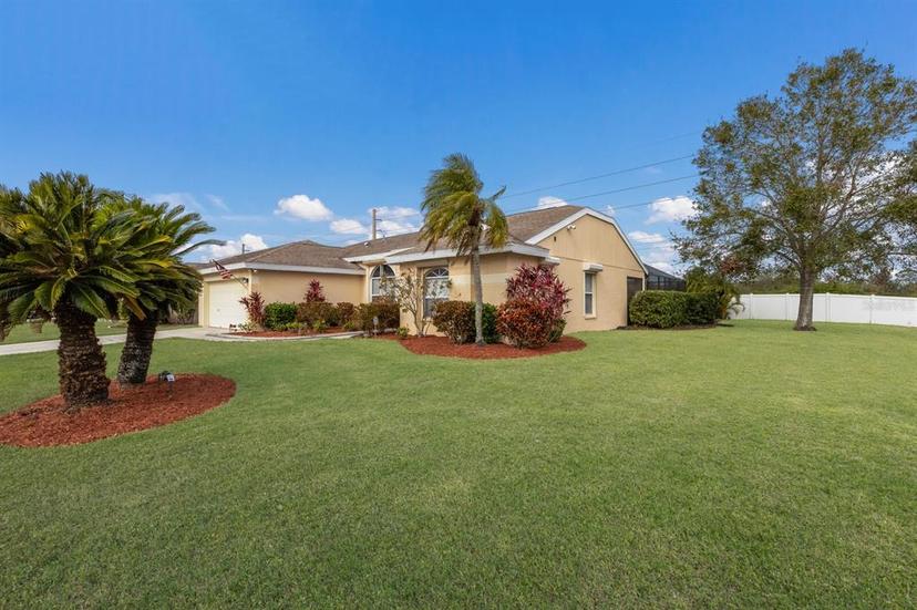 Picture of 4135 Dover Drive E, Bradenton FL 34203
