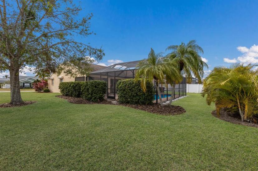 Picture of 4135 Dover Drive E, Bradenton FL 34203