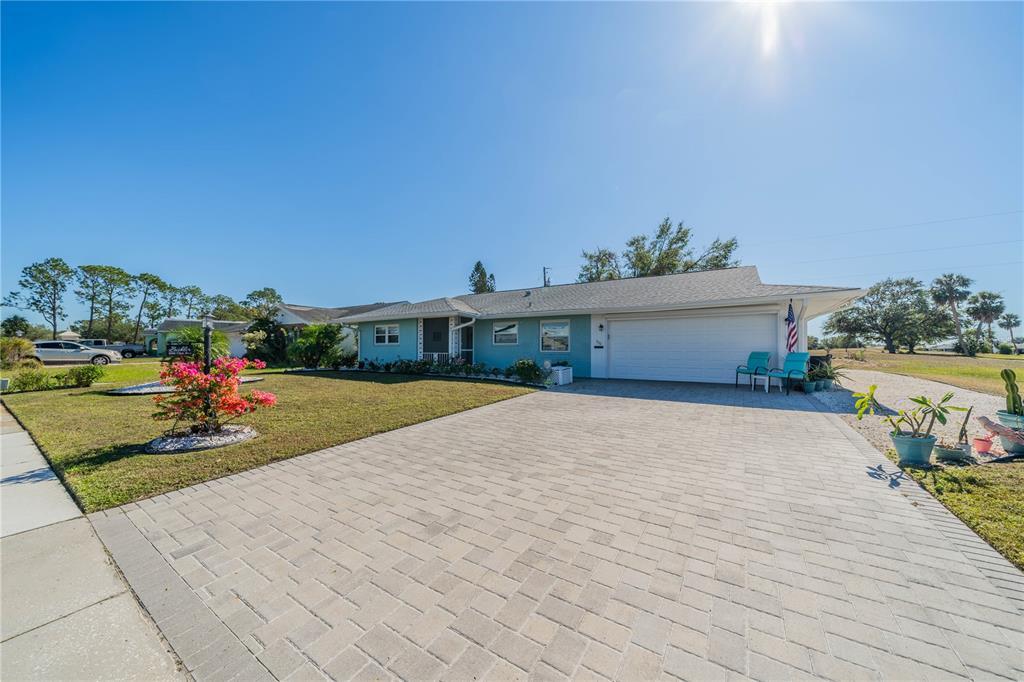 Picture of 606 Ojai Avenue, Sun City Center, FL 33573