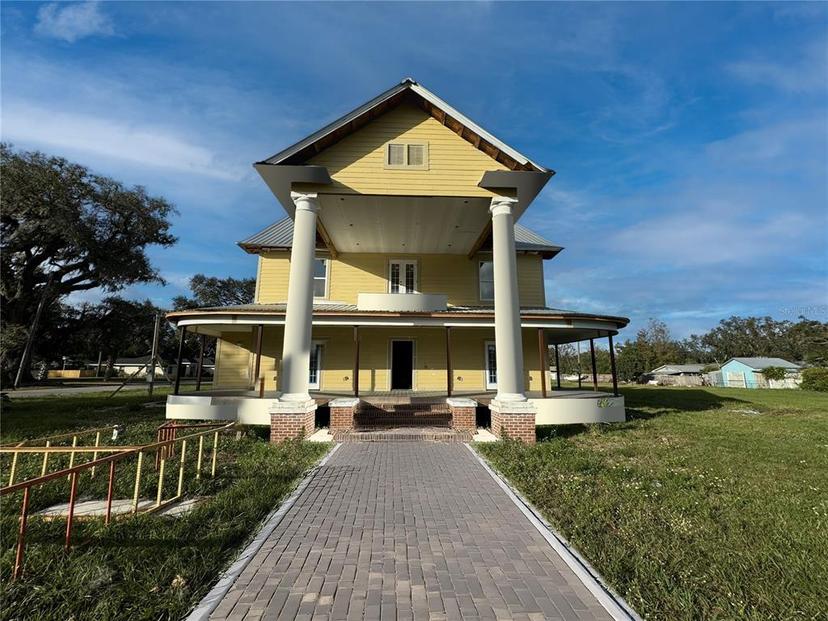 Picture of 701 1St Street Ne, Fort Meade FL 33841