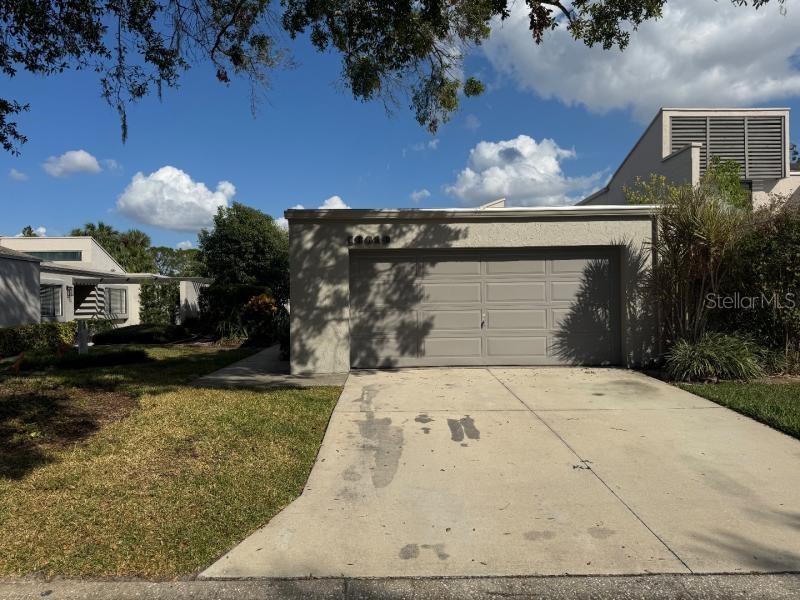Picture of 13619 Twin Lakes Lane Unit 15, Tampa, FL 33618