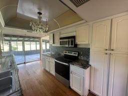 Picture of 13619 Twin Lakes Lane Unit 15, Tampa, FL 33618