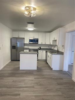 Picture of 603 Maggie Circle, Winter Haven, FL 33880