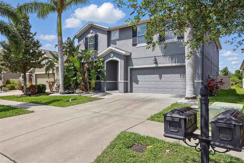 Picture of 12013 Whistling Wind Dr, Riverview FL 33579