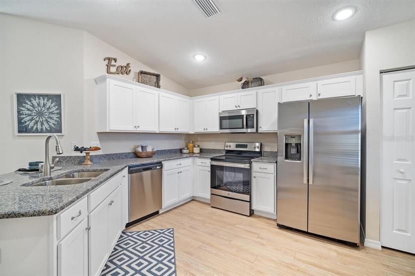 Picture of 10548 S Drew Bryant Circle, Floral City FL 34436