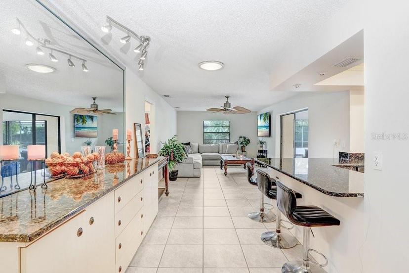 Picture of 704 Medina Way, Sun City Center FL 33573