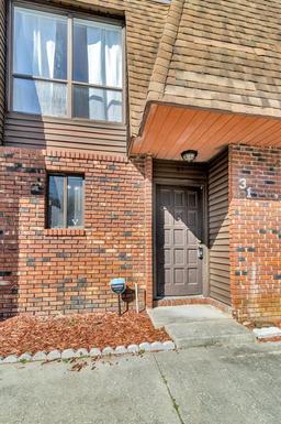 Picture of 1836 N Crystal Lake Drive Unit 31, Lakeland, FL 33801