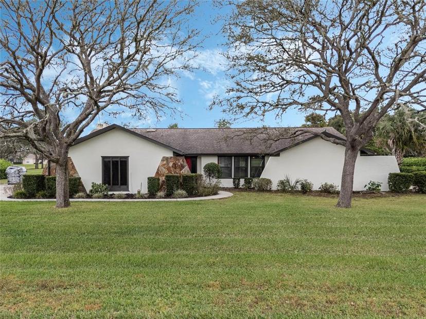 Picture of 560 E Falconry Court, Hernando FL 34442