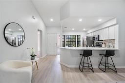 Picture of 2582 Bentley Drive, Palm Harbor, FL 34684