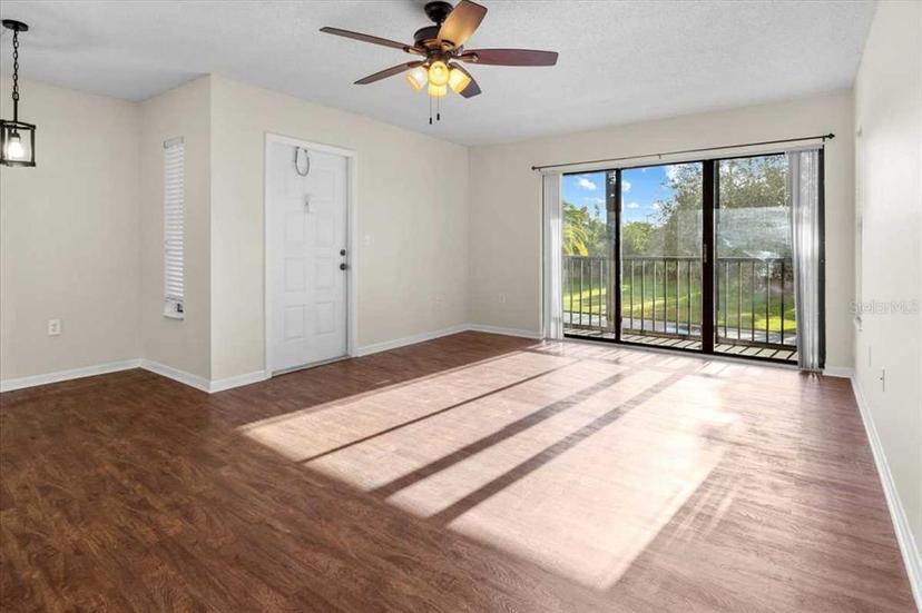 Picture of 1127 Pine Ridge Circle W Unit A2, Tarpon Springs FL 34688
