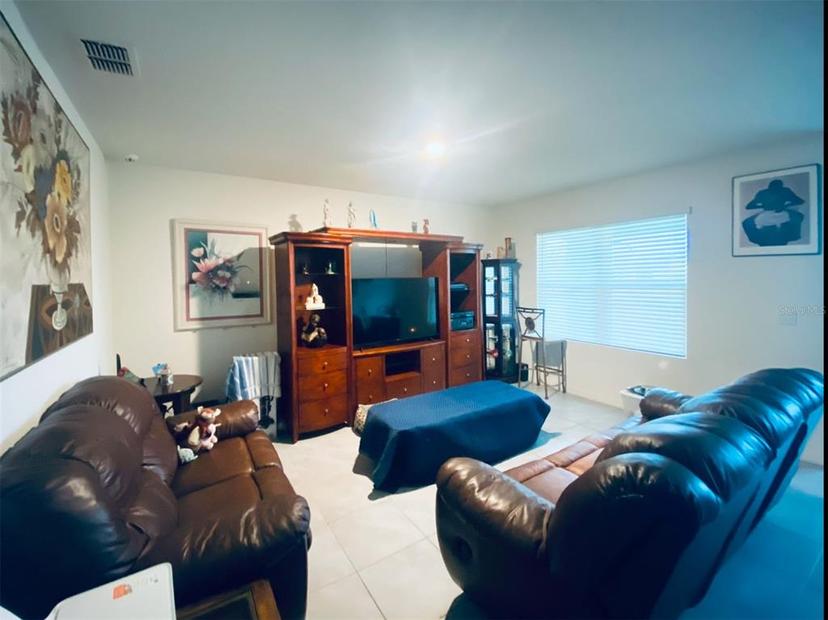Picture of 535 Noble Ave, Davenport FL 33837
