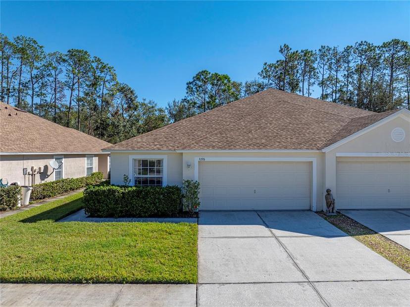 Picture of 5726 Autumn Shire Drive, Zephyrhills FL 33541