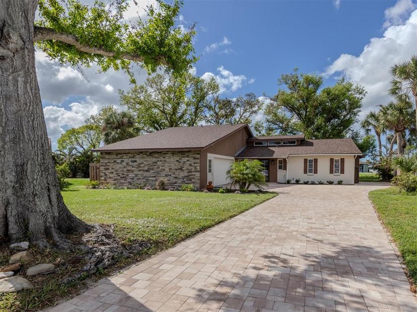 Picture of 1141 Sleepy Hollow Court, Venice FL 34285