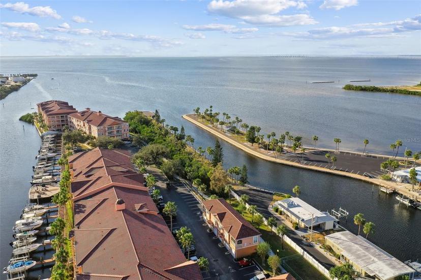 Picture of 5000 Culbreath Key Way Unit 7-701, Tampa FL 33611