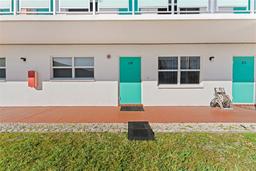 Picture of 1950 59Th Avenue N Unit 114, St Petersburg, FL 33714