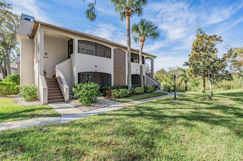 Picture of 3020 Bonaventure Circle Unit 102, Palm Harbor FL 34684